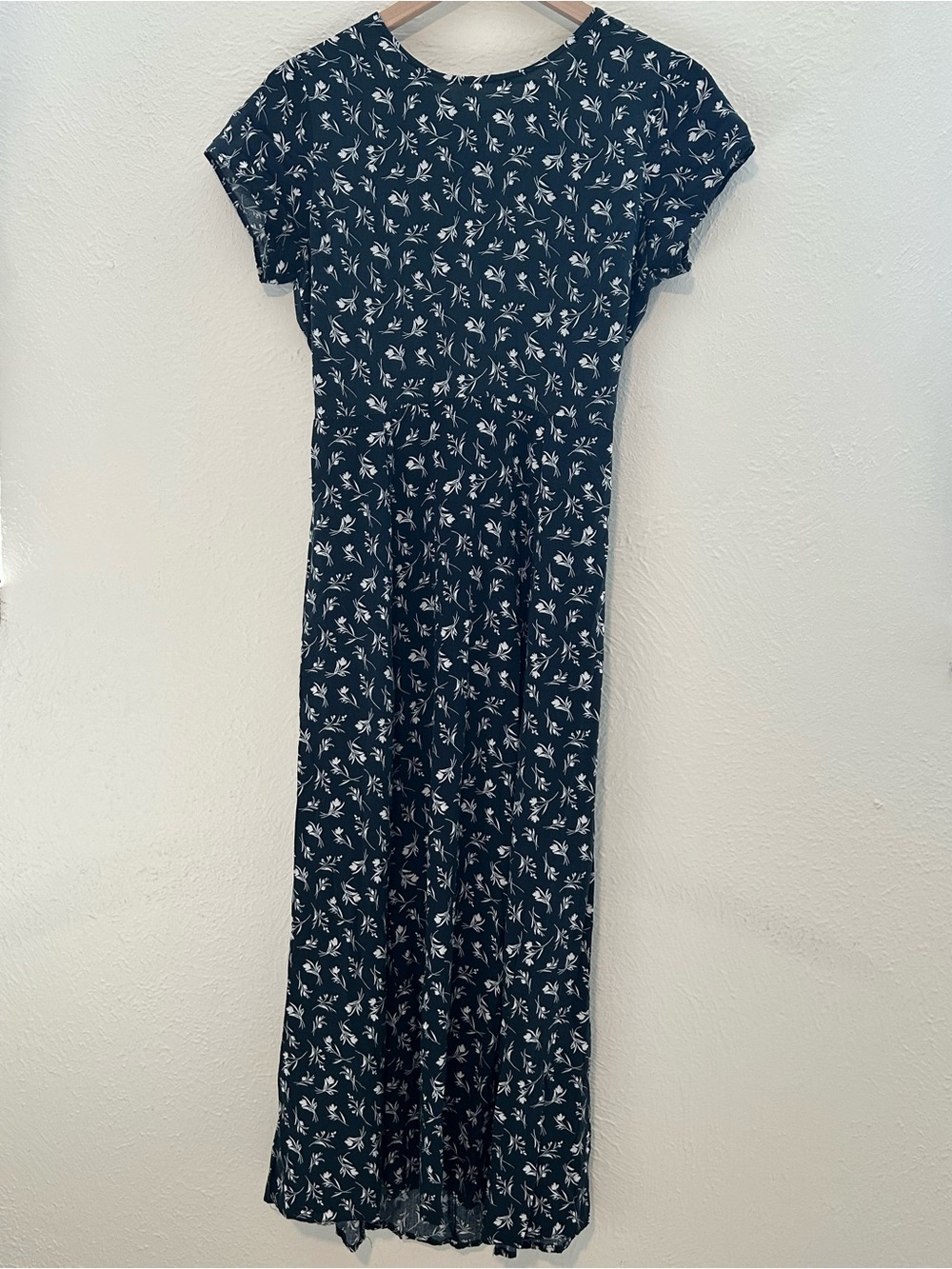 Lulus Navy Floral Maxi Dress Short Sleeve Tie Back Side Slit Romantic Date Night